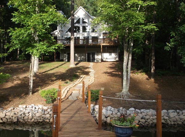 Lake House Picture